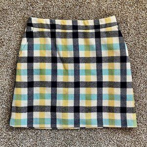 Authentic British tweed wool flannel plaid gingham checkered mini skirt with
